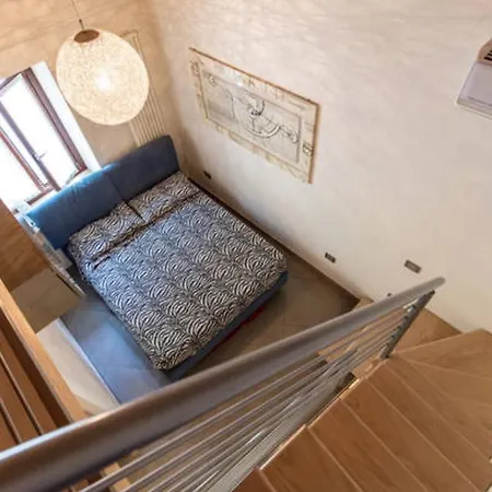 White&gold Apartment
