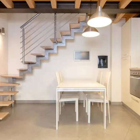 White&gold Apartment Desenzano del Garda